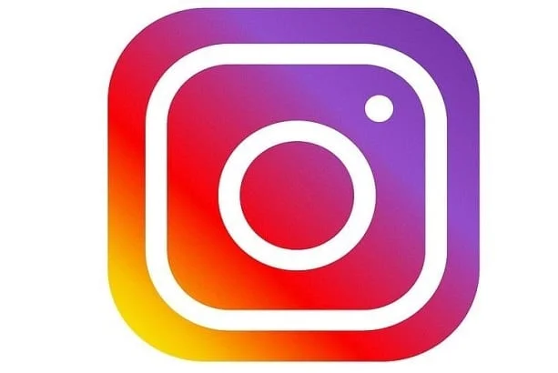 Мога ли да изтрия всички снимки в Instagram наведнъж?