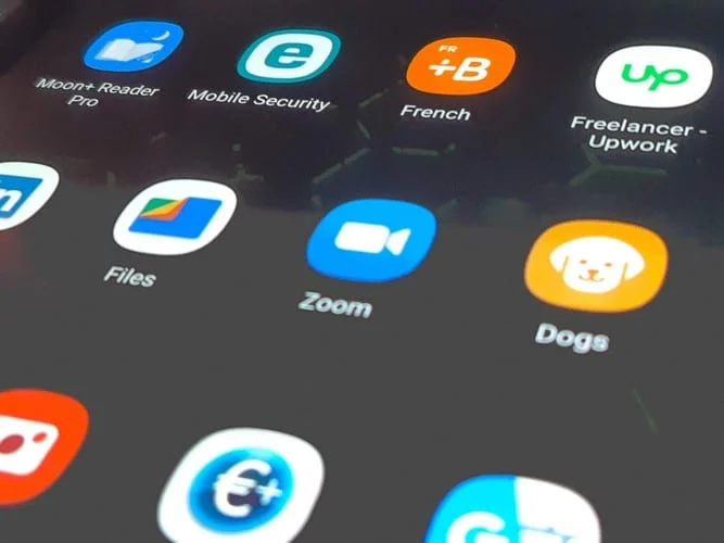 Πώς να ενεργοποιήσετε την εγγραφή συμμετεχόντων στο Zoom