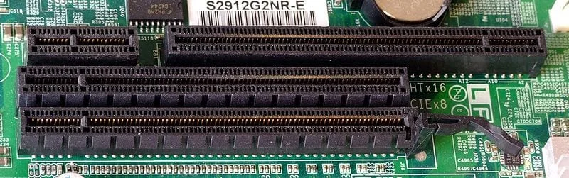 Vysvětlení PCIe Lanes