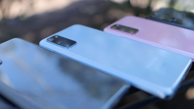 Премахване на Edge Lighting на Samsung Galaxy S20