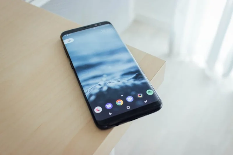 Използване на преобразувания на единици в калкулатора на Samsung