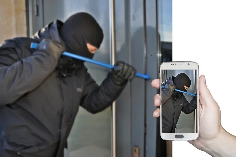 Jak proměnit svůj starý telefon na bezpečnostní kameru