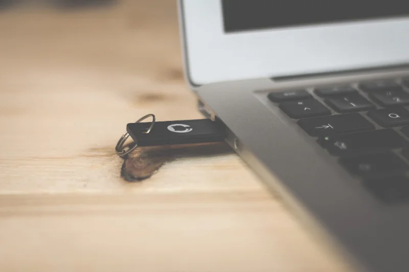 Импортиране на Google Photos на USB устройство