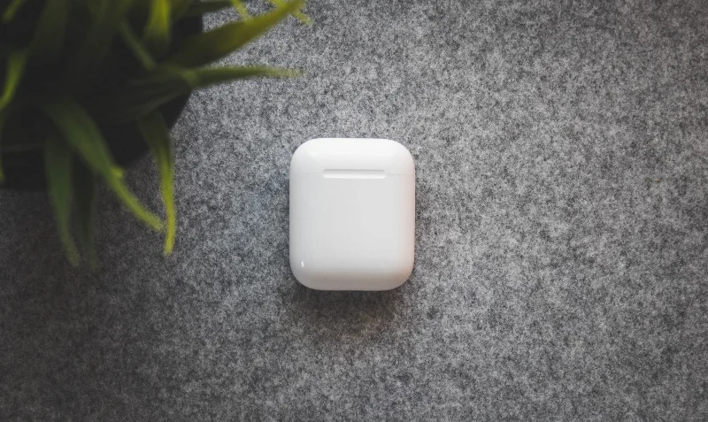Používání a připojení AirPods na telefonu Samsung