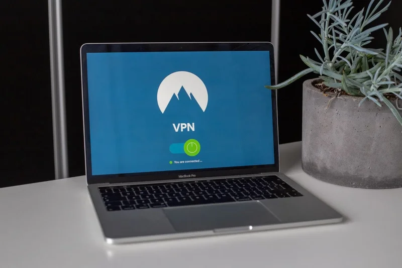 Какво е VPN рутер и как работи?