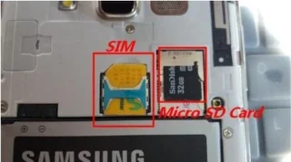 Jak vyjmout a vložit SIM/SD kartu na Galaxy J7