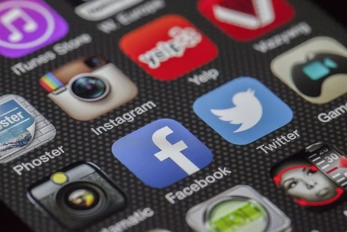 Как да проследите времето за използване във Facebook