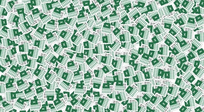 Jak přidat sledování změn do nabídky pásu karet aplikace Excel