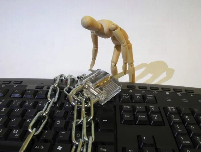 Jak automaticky uzamknout počítač se systémem Windows pomocí dynamického zámku