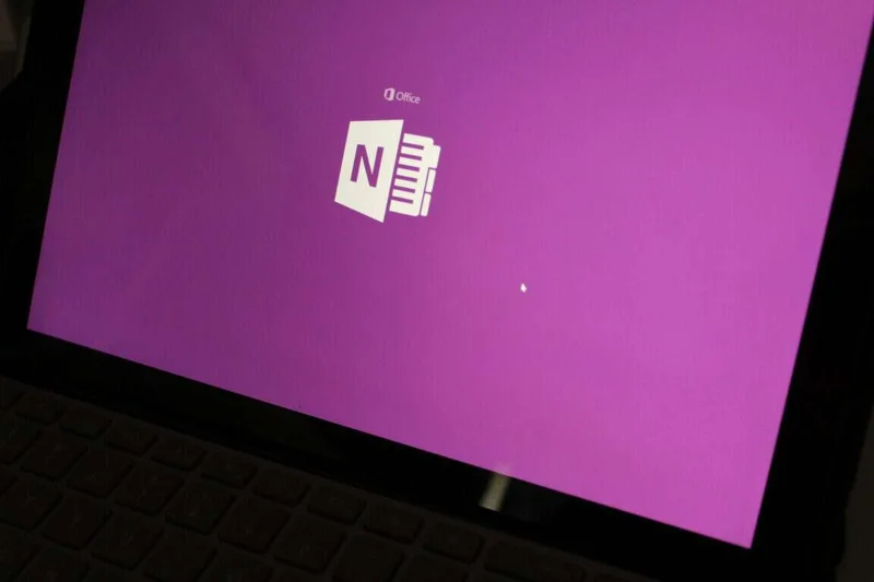 Как да преименувате бележник на OneNote