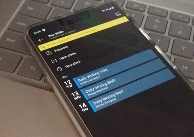 Как да използвате часовника в смени в Teams на iOS и Android