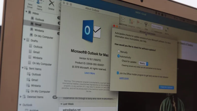 Как да добавите контакти към Outlook в Windows 10