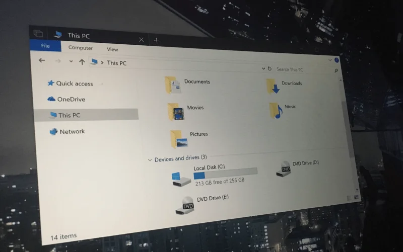 Как да персонализирате буквите на устройството в Windows 10