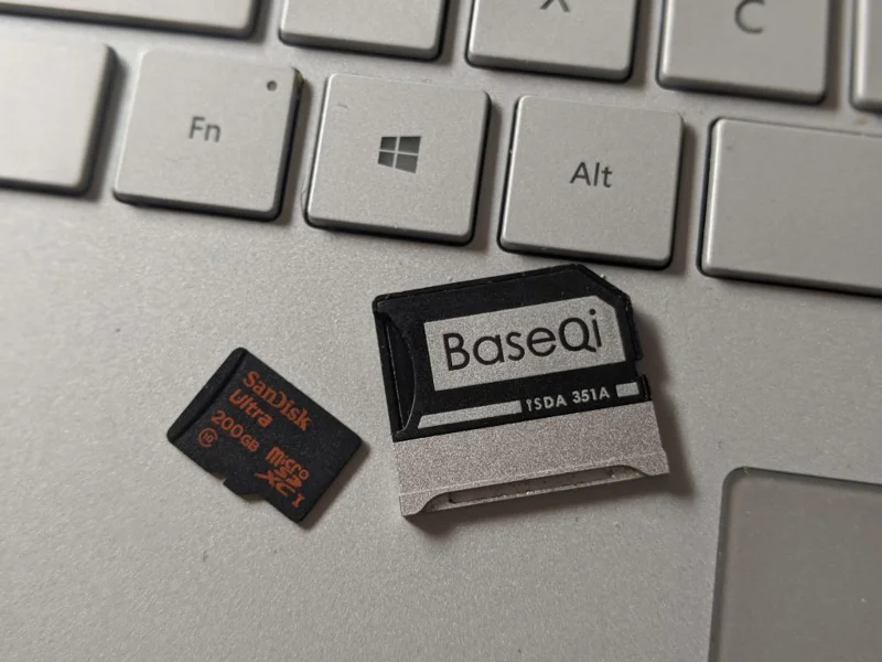 Kako namestiti izmenljive pomnilniške naprave v sistemu Windows 10