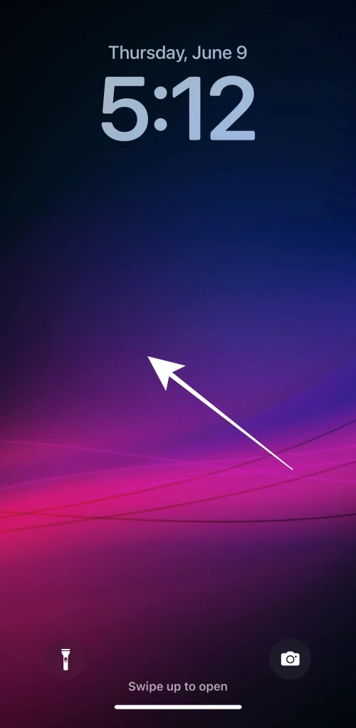 Як створити суцільний кольоровий екран блокування на iPhone на iOS 16