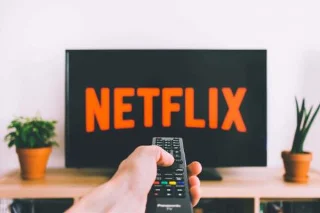 Slik logger du av Netflix på TV-en din