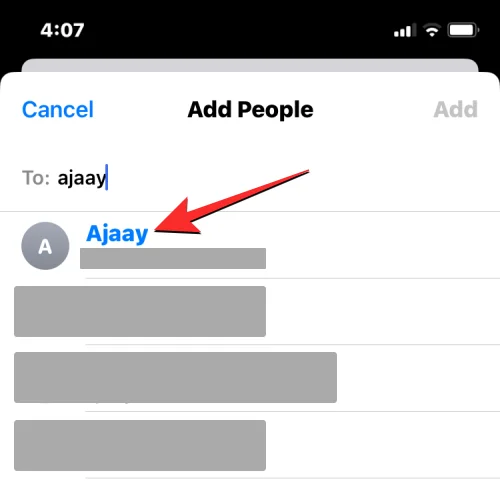 A jelszavak biztonságos megosztása a családdal az iPhone készüléken iOS 17 rendszeren