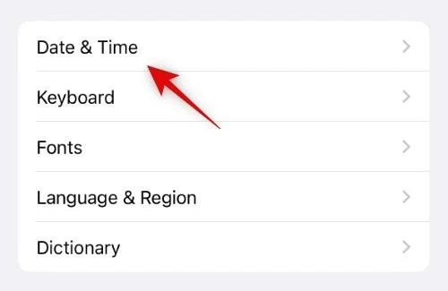 Az idő szerkesztése iPhone-on