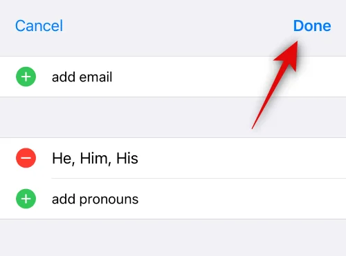 Slik legger du til pronomen for en kontakt på iOS 17