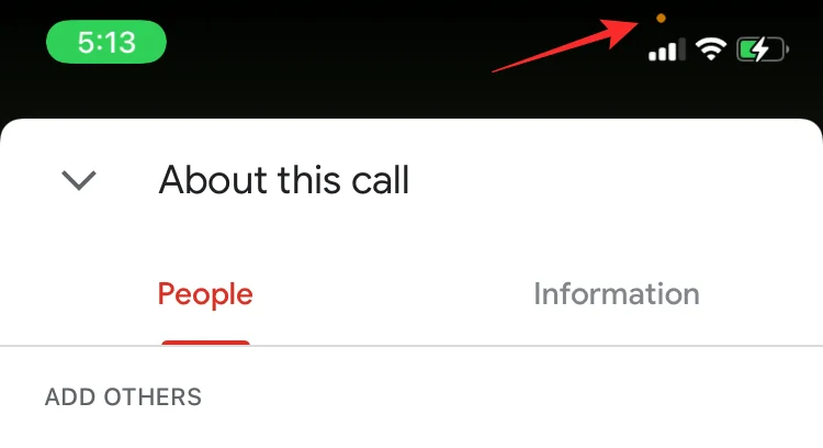 Mi az a sárga pont a fényképezőgépem ikonján?
