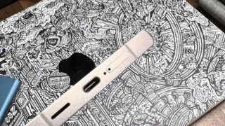 Galaxy S24: Hvernig á að setja SIM-kort í