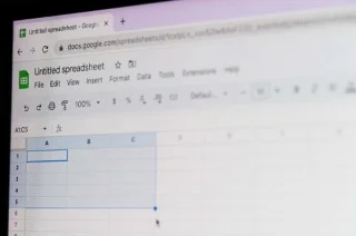 Slik bruker du matriseformler i Google Sheets