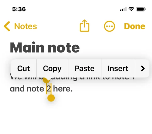 Hvordan koble andre notater i et notat på iPhone med iOS 17