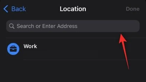 Automatikus váltás több zárolási képernyő között iPhone-on