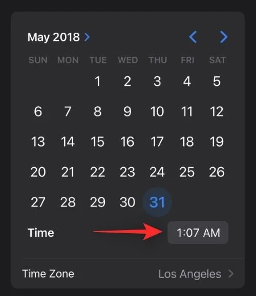 Sådan redigeres metadata for flere billeder på iPhone på iOS 16