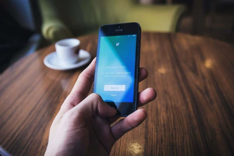 Hvordan laste ned et arkiv med Twitter-data og tweets