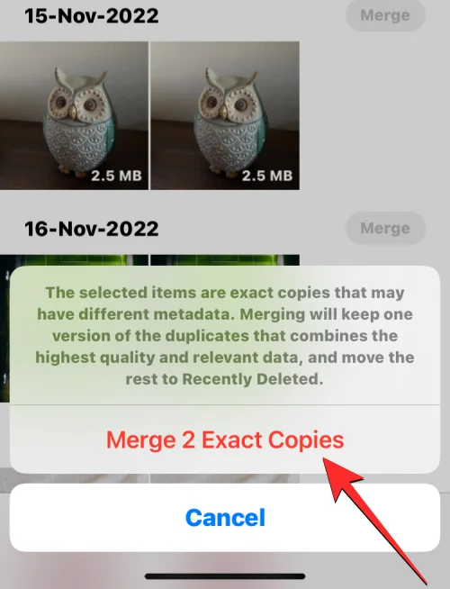 Az ismétlődő fényképek egyesítése iPhone-on