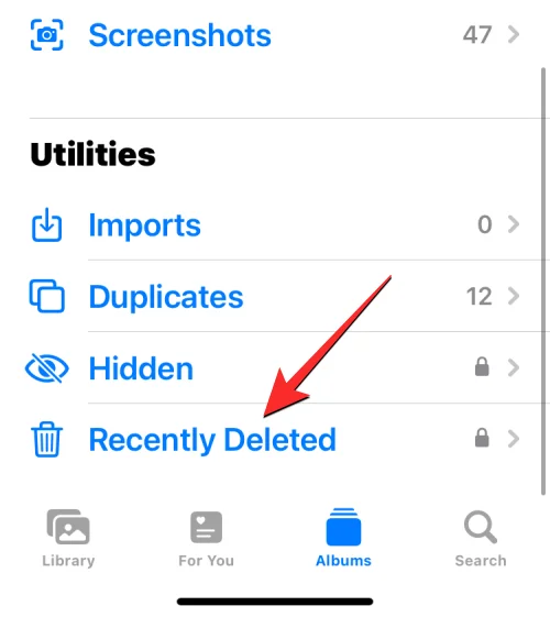Az ismétlődő fényképek egyesítése iPhone-on