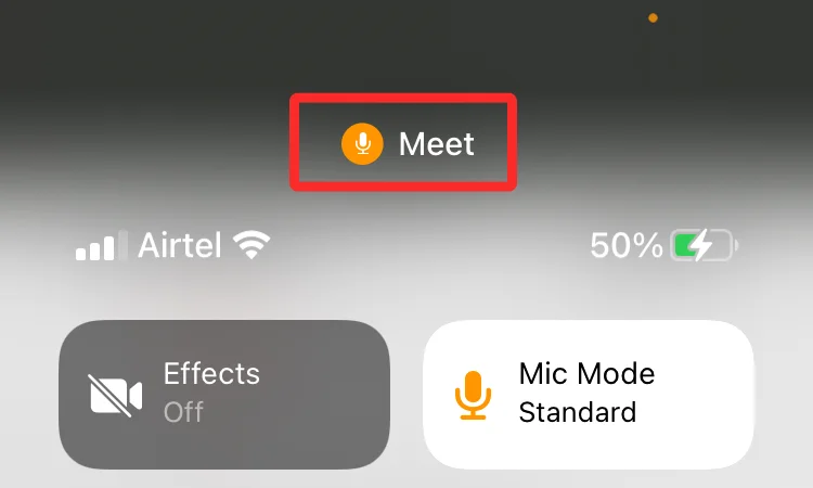 Mi az a sárga pont a fényképezőgépem ikonján?