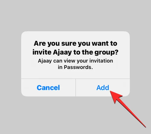 A jelszavak biztonságos megosztása a családdal az iPhone készüléken iOS 17 rendszeren