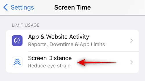A Képernyőtávolság kikapcsolása iOS 17 rendszeren