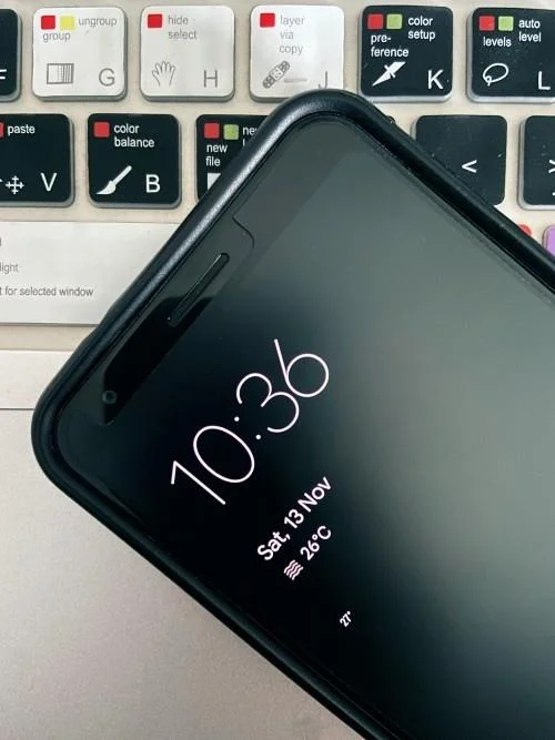 Android 12: Jak změnit hodiny uzamčení obrazovky