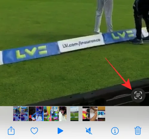 Hur man öppnar länkar från en video på iPhone på iOS 16