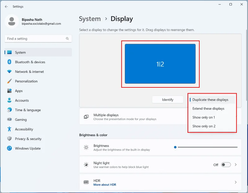 Jak připojit notebook s Windows 11 k projektoru/TV