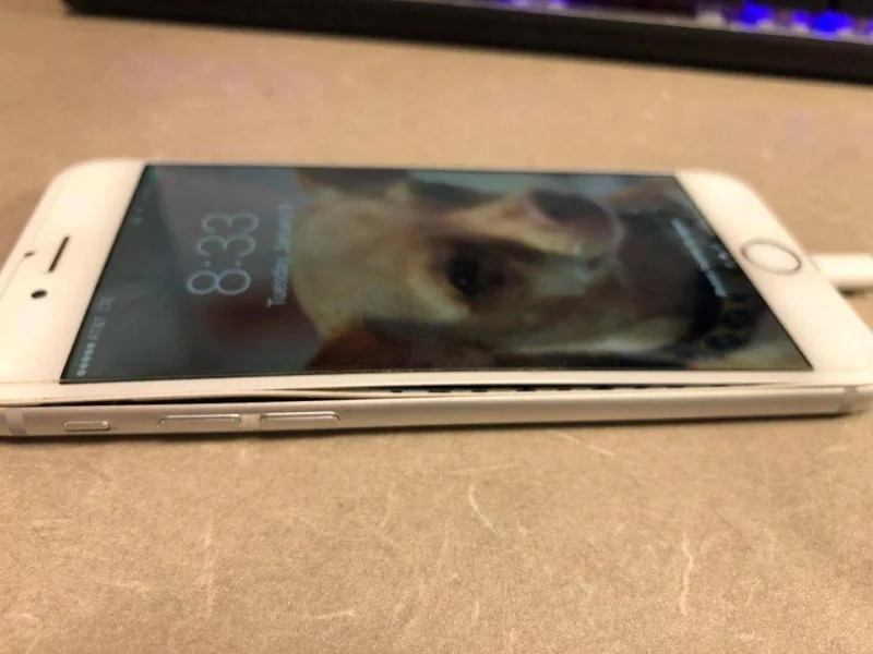 5 znakov, da morate baterijo pametnega telefona takoj zamenjati