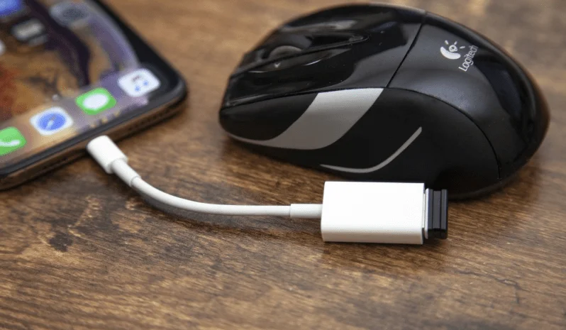 Kako povezati miško z vašim iPhoneom z iOS 13 Kako povezati miško z vašim iPhoneom z iOS 13