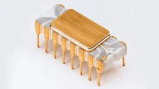 Как Intel стана най-големият производител на чипове в света: еволюция на дизайна и технологията за производство на чипове