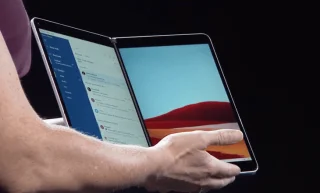 Пристроям з подвійним екраном Windows 10X потрібно зачекати до 2021 року