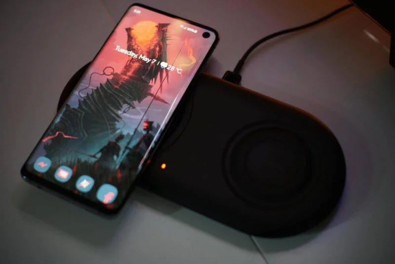 5 съвета и трика за бързо зареждане на вашия смартфон в движение!