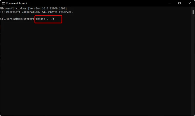 Jak opravit DISM /online /cleanup-image /restorehealth se zasekl