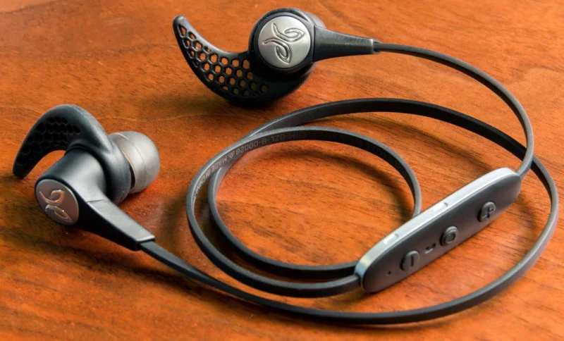 10 privalomų įsigyti belaidžių „Bluetooth“ ausinių