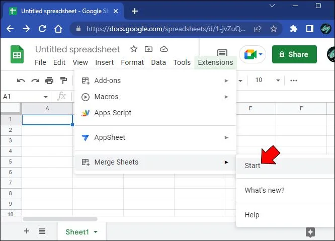 Slik slår du sammen faner i Google Sheets