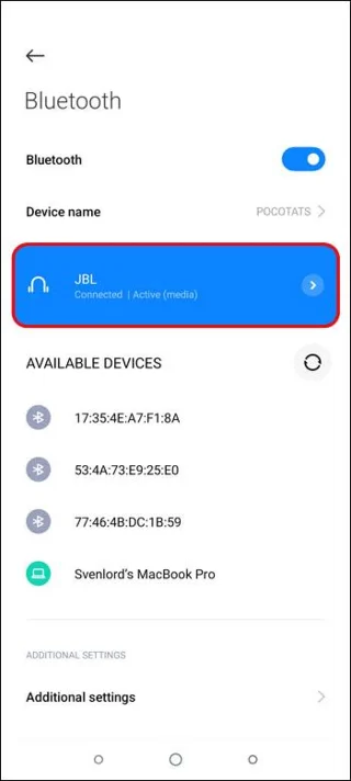 Как да сдвоите JBL слушалки с компютър, мобилно устройство или таблет