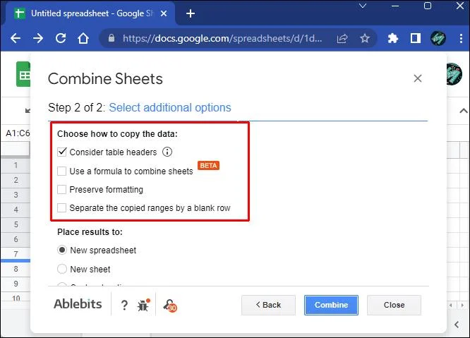 Slik slår du sammen faner i Google Sheets