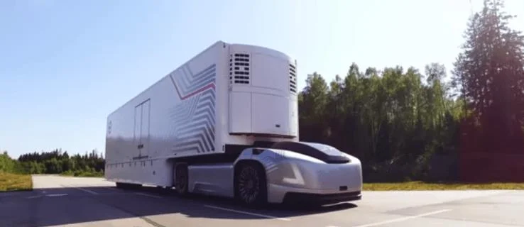 Новият камион без водач на Volvo е самоуправляващ се, електрически и базиран в облак