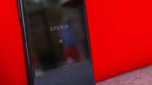 Ревю на Sony Xperia XZ Premium: Смартфонът 4K остава глупав, но самият телефон е супер